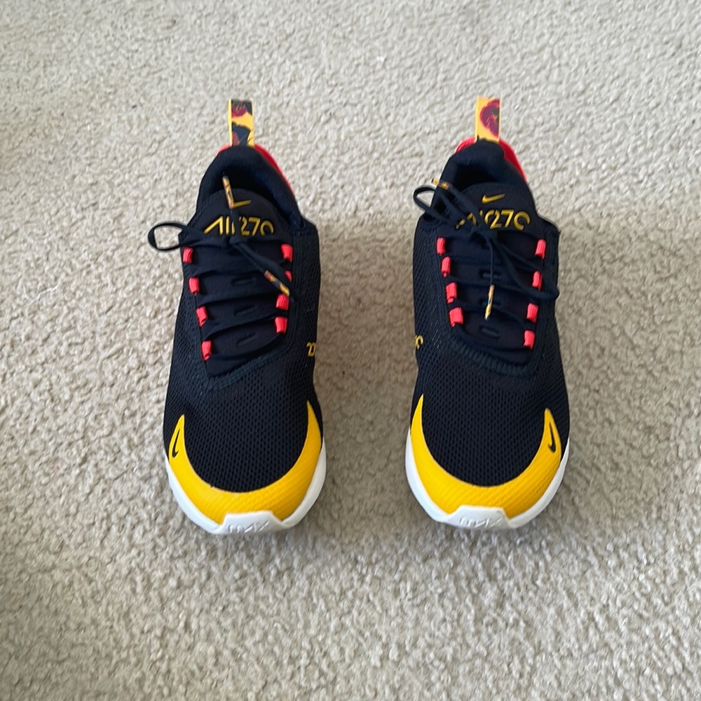 Nike Air Max 270 SE
